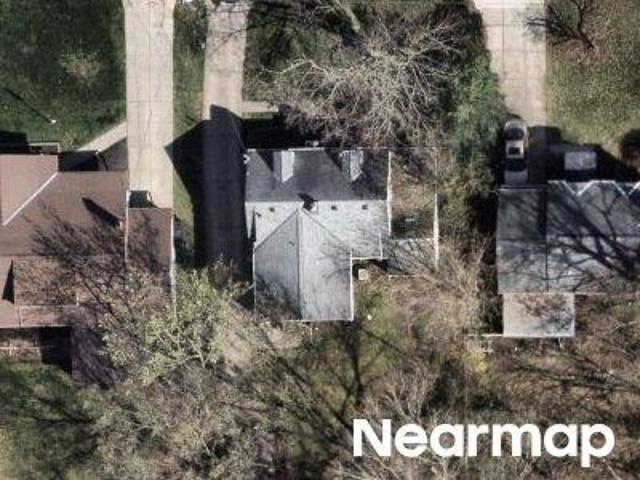 House for sale in Willoughby