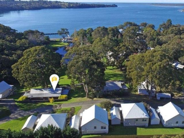 Villa for sale in Metung, Victoria