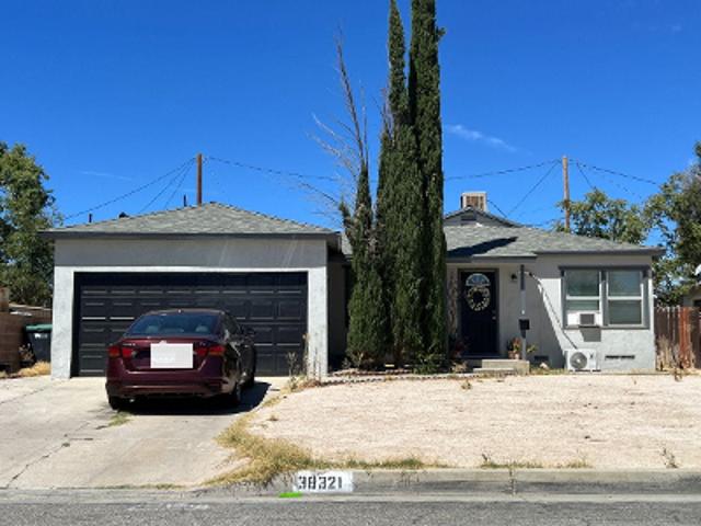 House for sale in Palmdale, California