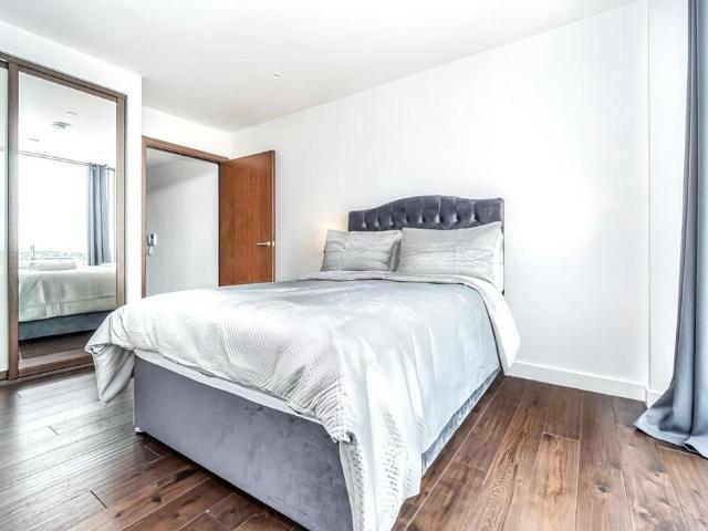 Apartment for rent in Tower Hill, Greater London