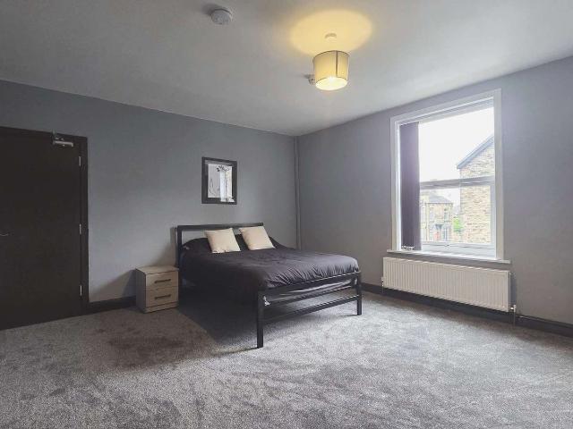 Room for rent in Pudsey, West Yorkshire