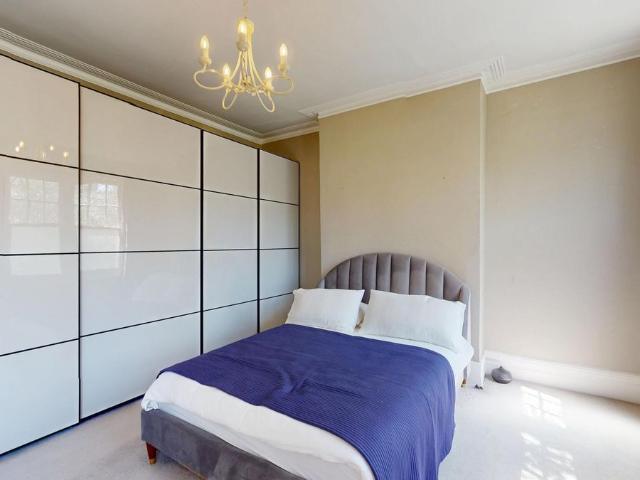 House for rent in North Finchley, Greater London