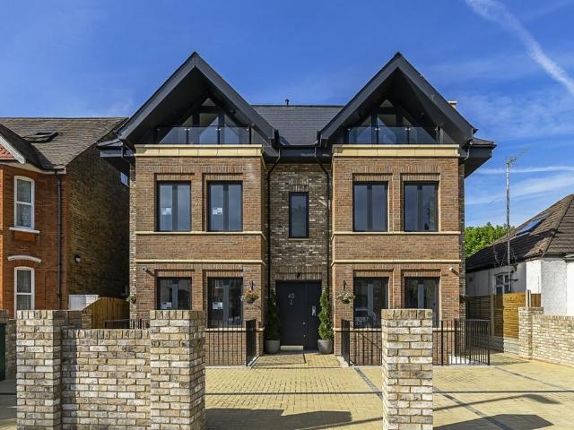 Apartment for rent in London Borough of Ealing, Greater London