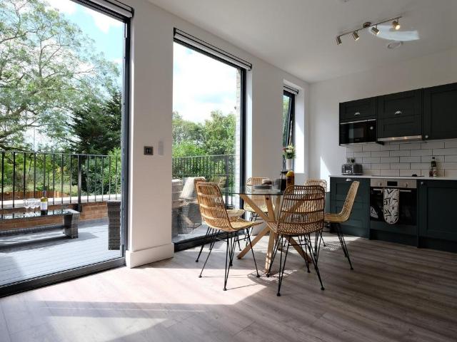 Apartment for rent in London Borough of Ealing, Greater London