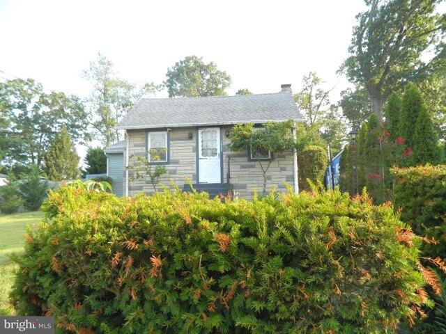 House for sale in Woodbury