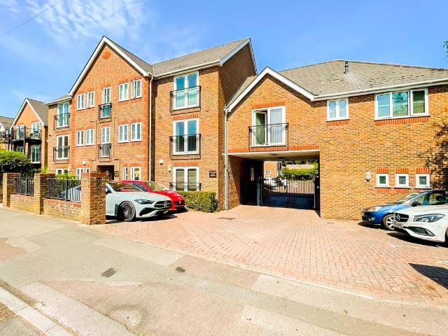 Apartment for rent in Helford, Hampshire