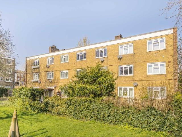 Apartment for rent in Tulse Hill, Greater London