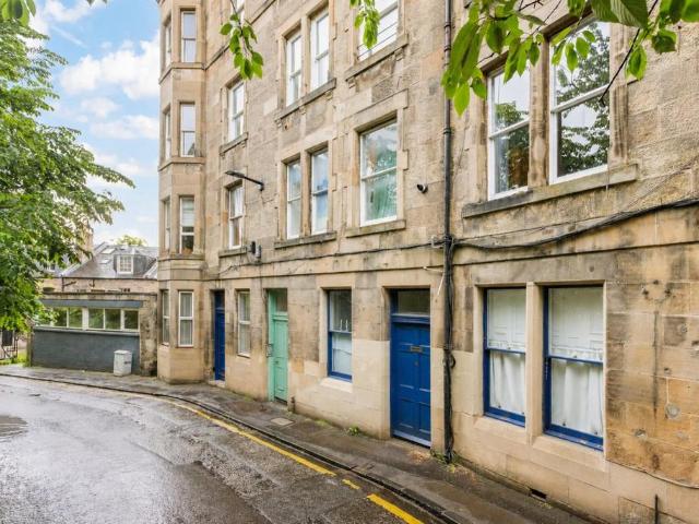 Apartment for rent in Marchmont, Scotland