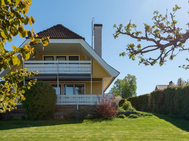 Villa till salu i Kumla, Örebro