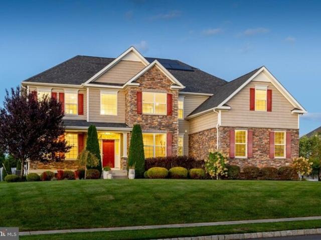 House for sale in Estates At Devonshire, Harrison Township