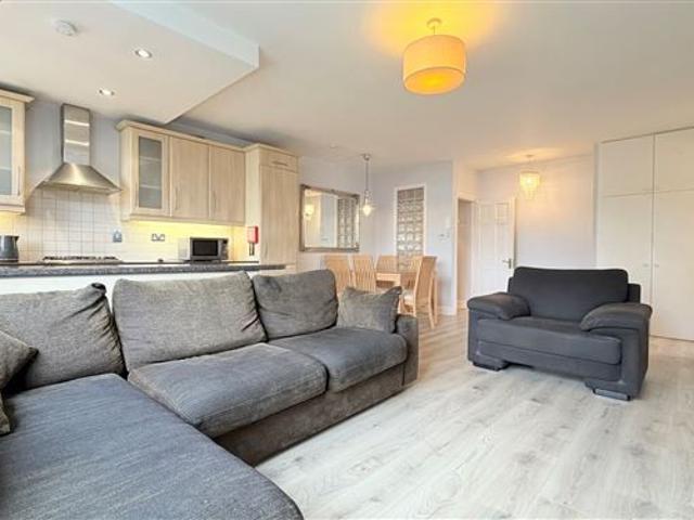 Apartment to rent in Bluebell, North Tipperary