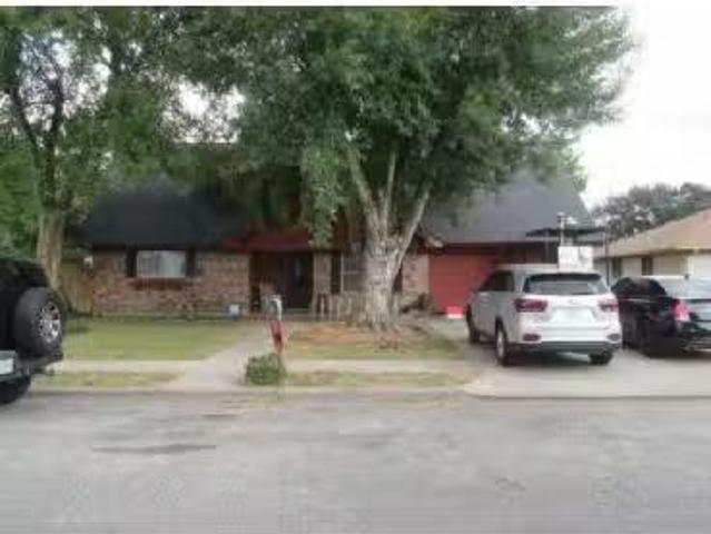 House for sale in Victoria