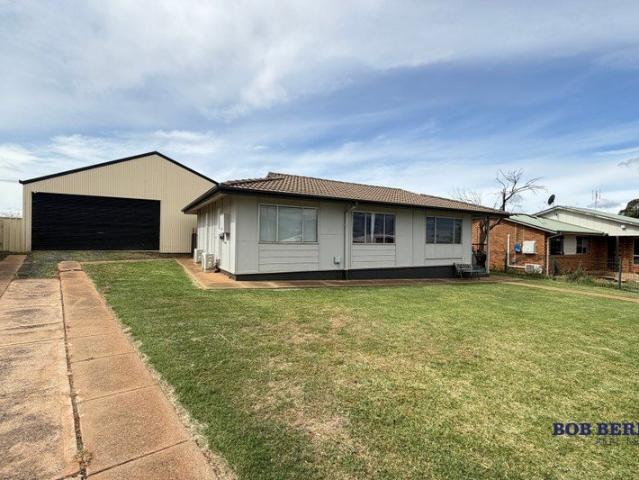 House for sale in Rosewood Grove, Dubbo