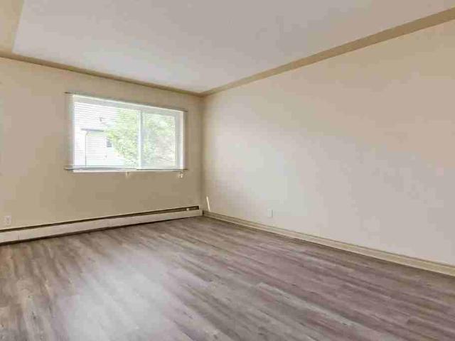 Apartment for rent in Wedgewood, Alberta