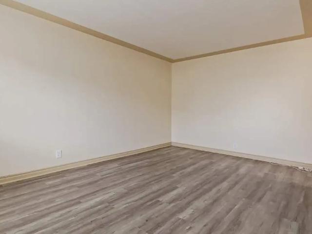 Apartment for rent in Wedgewood, Alberta