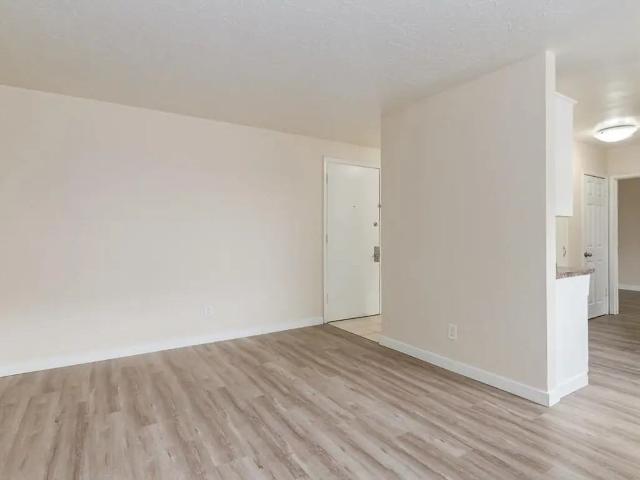 Apartment for rent in Wedgewood, Alberta