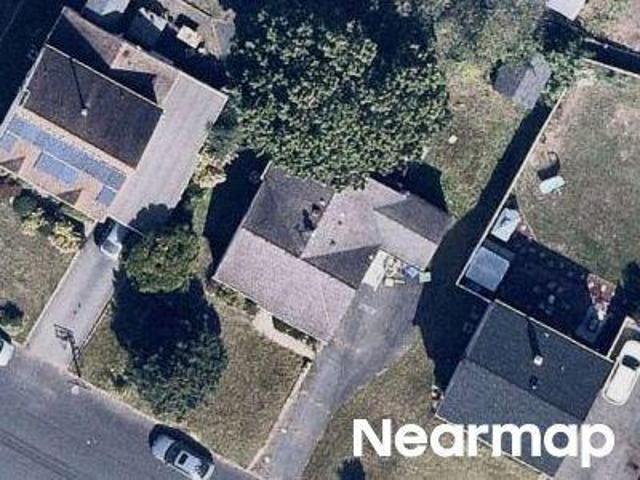 House for sale in Edison House for sale in Edison