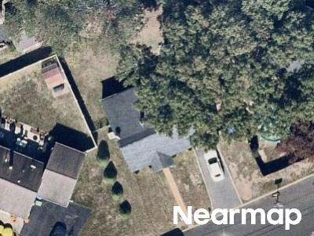 House for sale in Edison, New Jersey