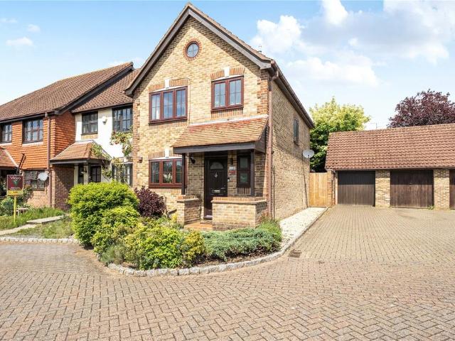 House for rent in West End, Surrey Heath
