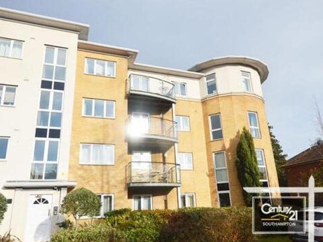 House for sale in Chilworth Old Village, Test Valley