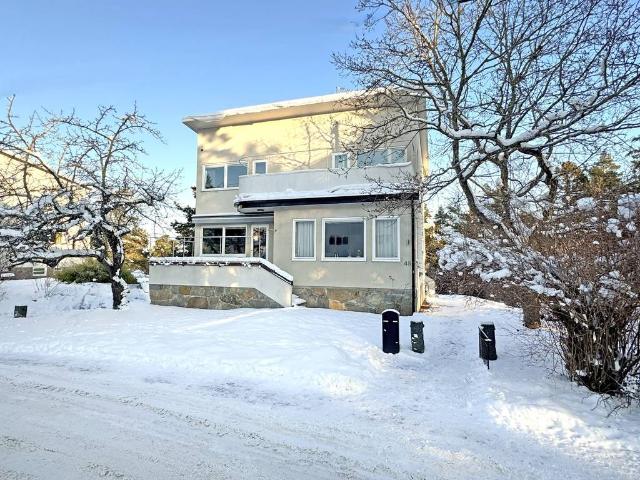 Villa till salu i Stockholm