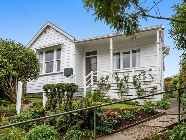 House for rent in Otakou
