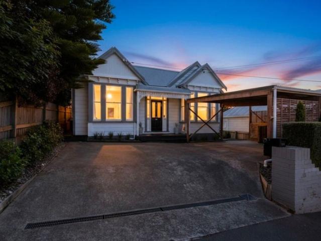 House for rent in Otakou