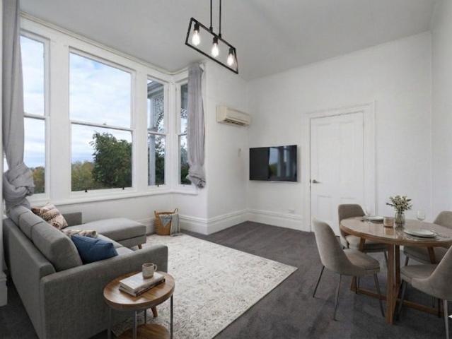 House for rent in Otakou