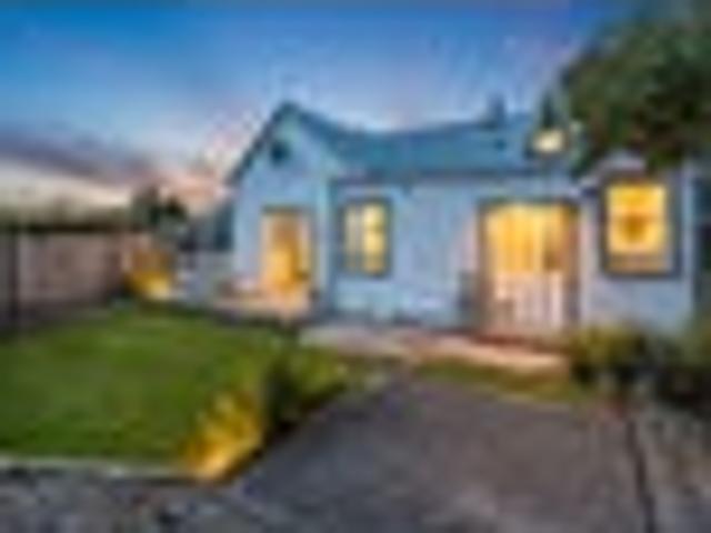 House for rent in Otakou