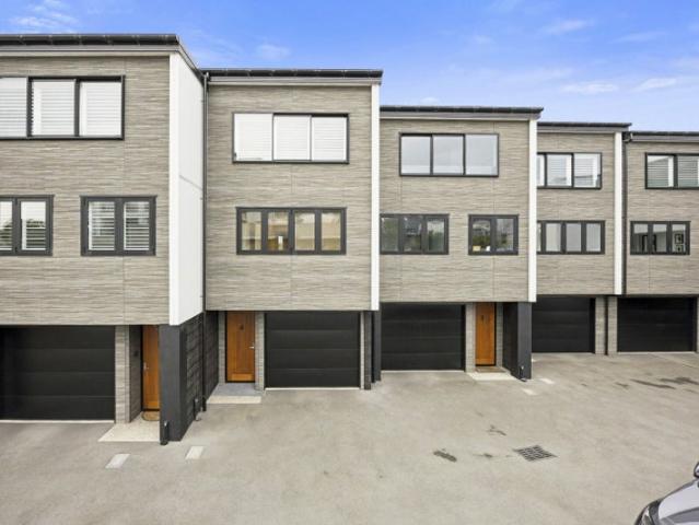 Apartment for rent in Otakou