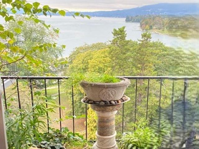 Apartment for rent in Vancouver, British Columbia