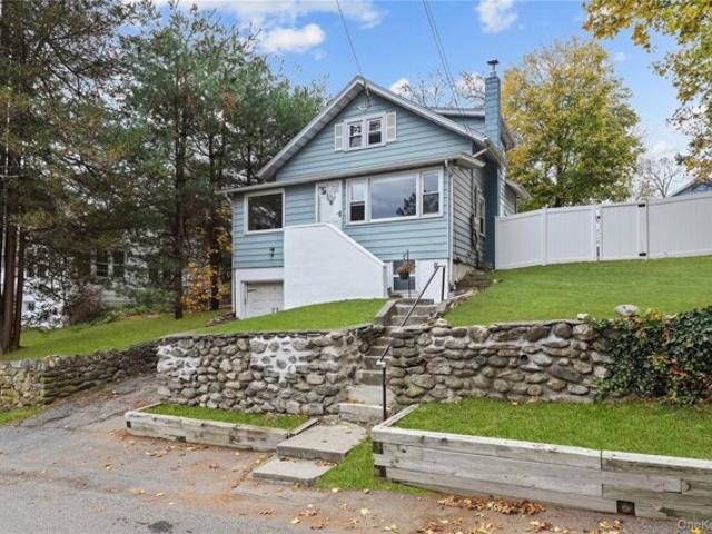 House for sale in Amawalk, New York