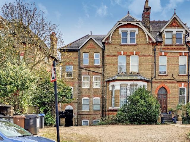 Apartment for rent in London Borough of Croydon, Greater London
