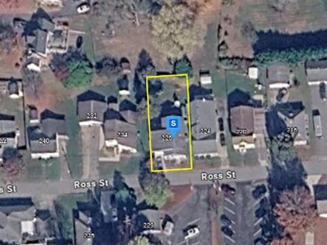 House for sale in Bridgeport, West Virginia