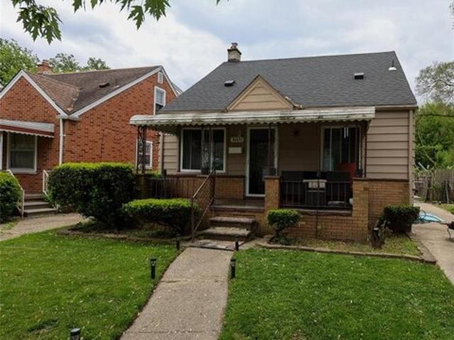 House for sale in Inkster