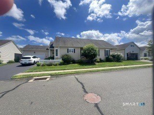 Condo for sale in Windsor Locks, Connecticut