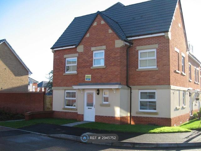 House for rent in Shinfield