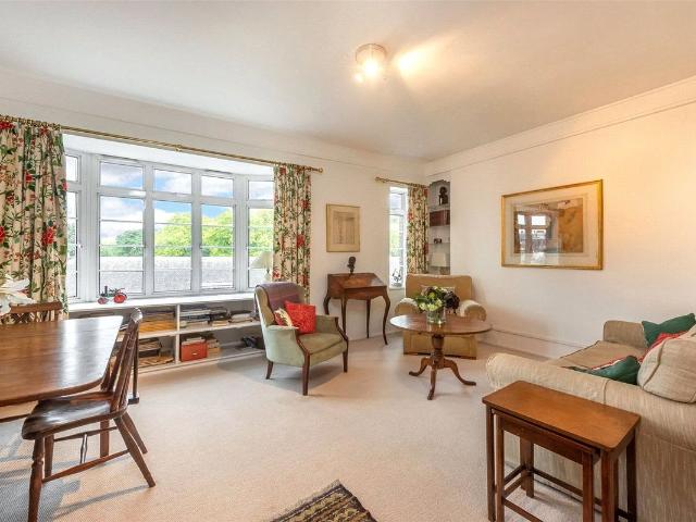 Apartment for rent in Victoria, Greater London
