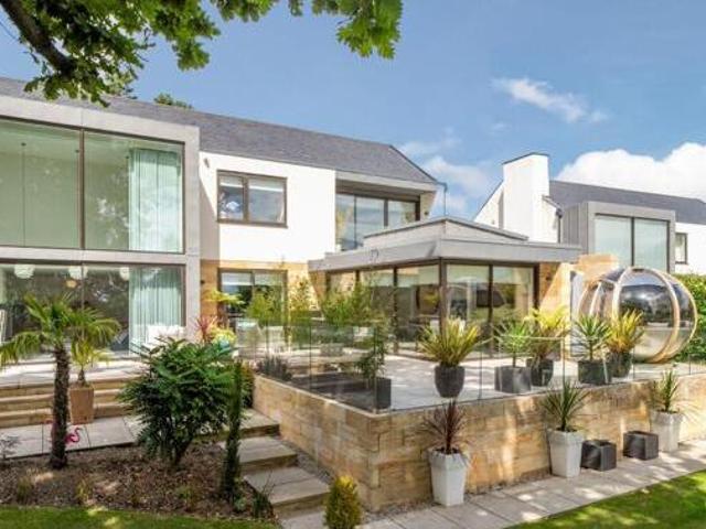 House for sale in Harrogate, North Yorkshire