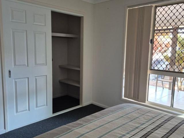 Room for rent in Rosslyn, Queensland
