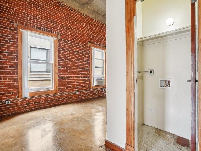 Apartment for rent in Canoga Park, California