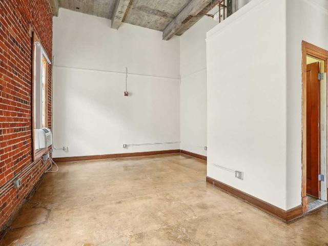 Apartment for rent in Canoga Park, California