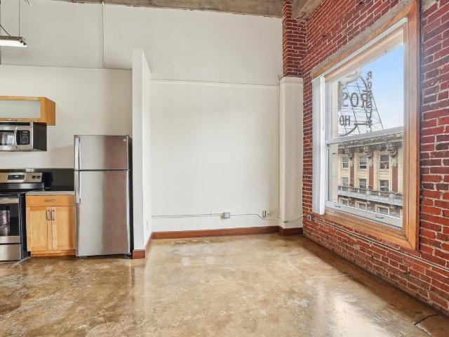 Apartment for rent in Canoga Park, California