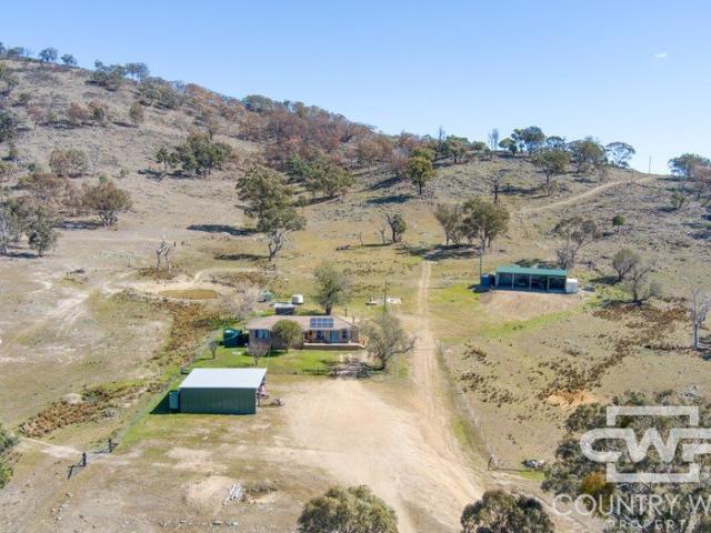 Cottage for sale in Emmaville, New South Wales
