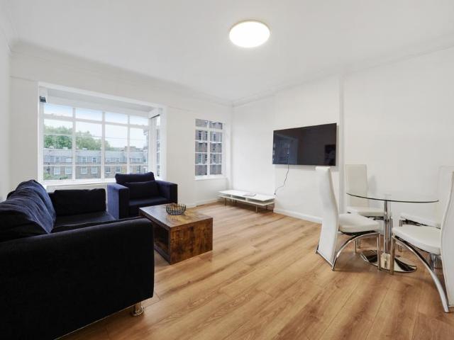 Apartment for rent in Marylebone, Greater London