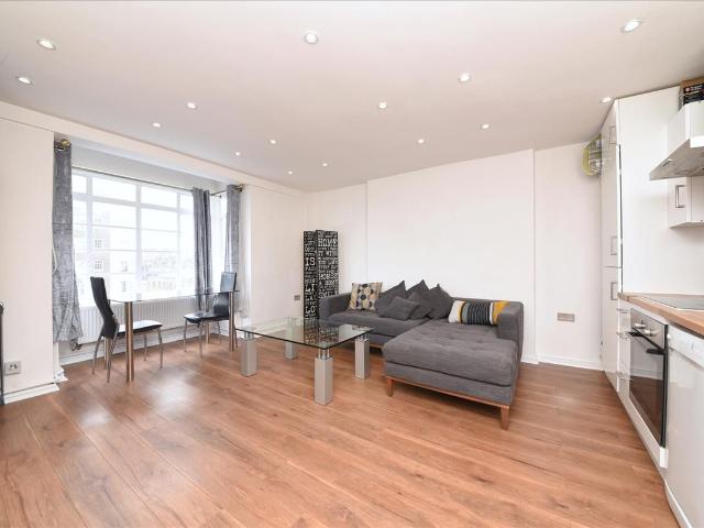 Apartment for rent in Marylebone, Greater London