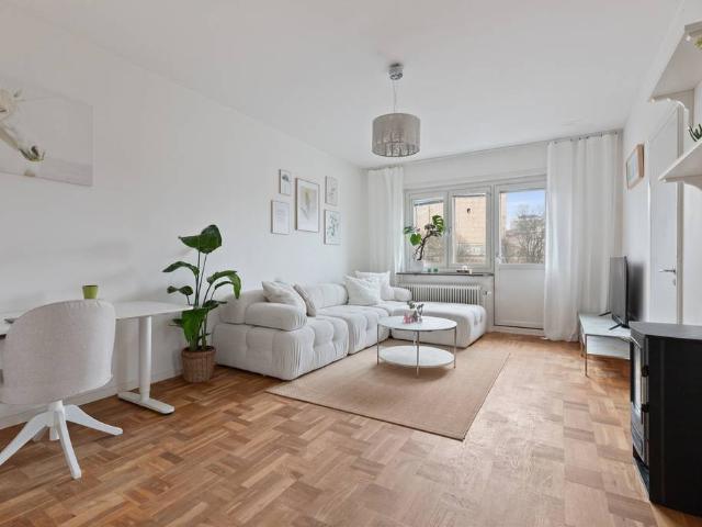 Bostad till salu i Solna, Stockholm