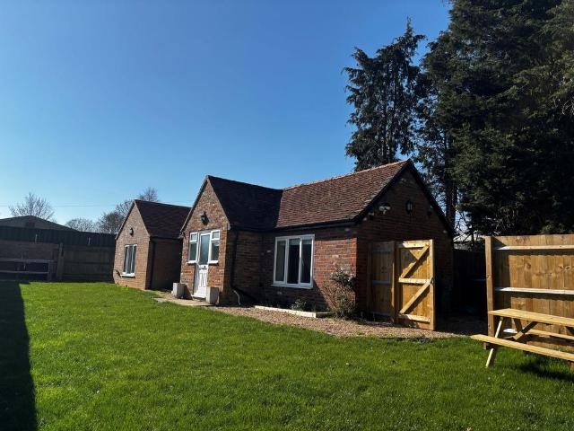 House for rent in Northchurch, Dacorum