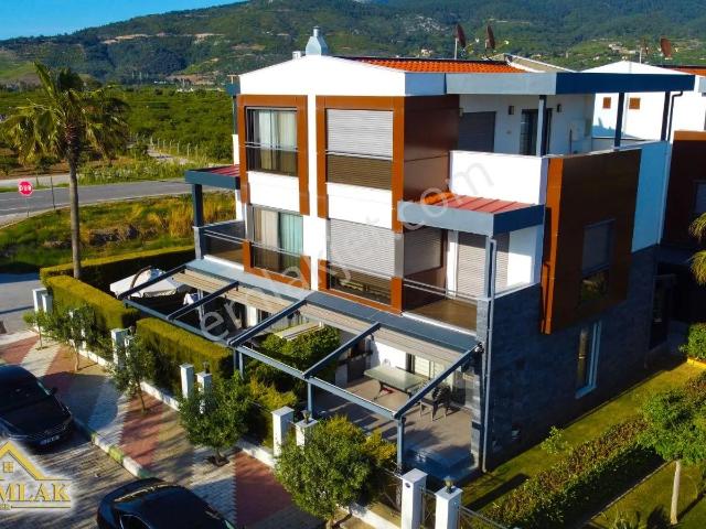 Menderes, İzmir içerisinde satılık Villa