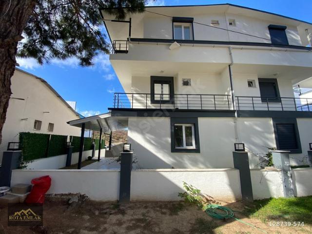 Payamlı Mahallesi, Seferihisar içerisinde satılık Villa